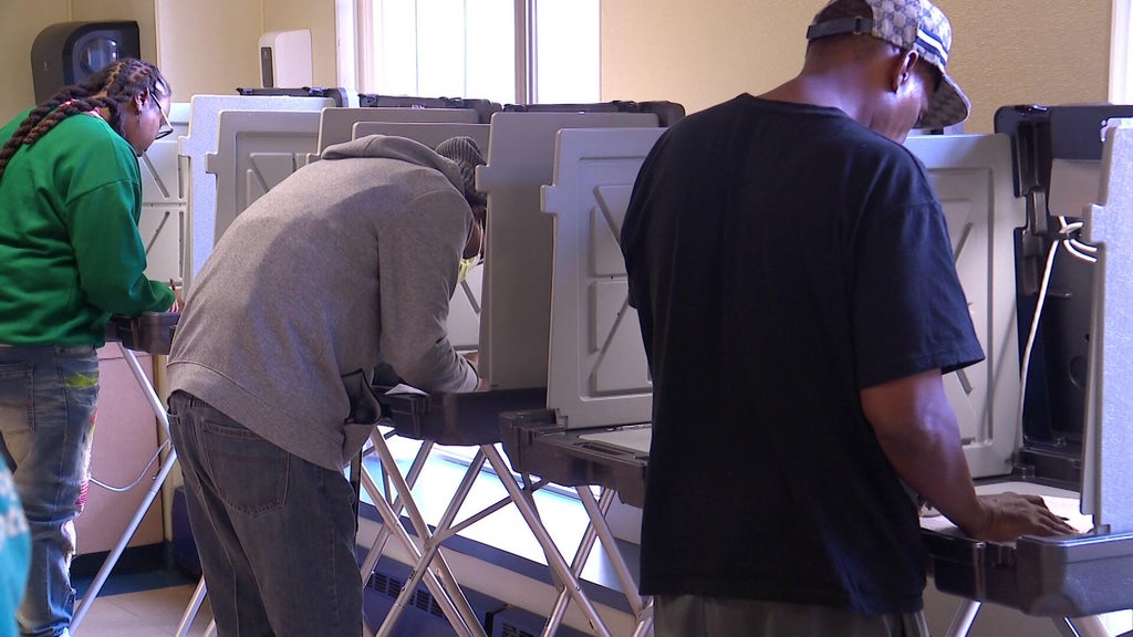 Catholic Charities helps Minnesota's unhoused vote ahead of midterms — WCCO / CBS Minnesota, Venice Sports news