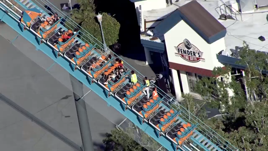 Man dies in fall from Six Flags Over Georgia roller coaster, several injured, police and witnesses say — WCCO / CBS Minnesota, Venice Real Estate news