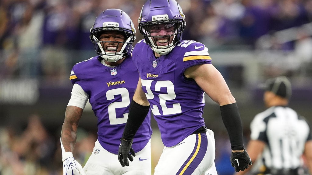 Vikings defense clamps down on Daniel Jones and the Colts for a 16-10 victory to stay undefeated — WCCO / CBS Minnesota, Venice Arts news