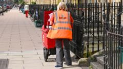 Royal Mail plans to cut 2,500 jobs — BBC Business, Venice Business news