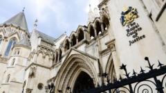 Ex-bankers jailed for rigging rates have convictions quashed — BBC Business, Venice Business news