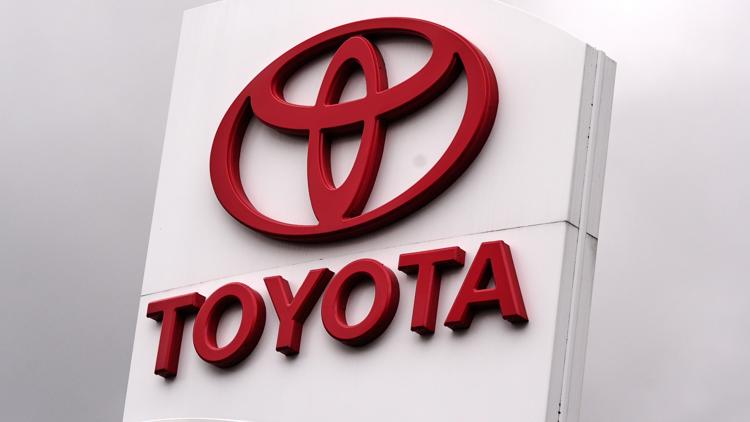 Toyota recalls 30,000 RAV4 Plug-in Hybrids that may shut down at high speeds — WTSP Business Tampa Bay
