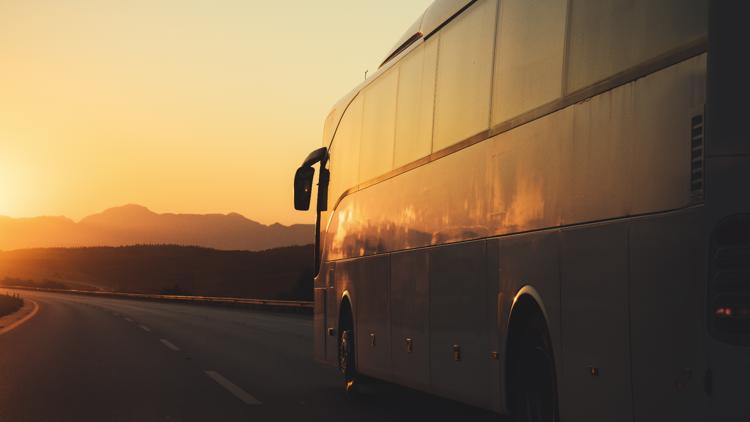 Sawyer Hill postpones remaining US concerts after fatal tour bus crash — WTSP Entertainment Tampa Bay, Venice Arts news