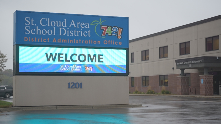 St. Cloud father says son was assaulted in class, demands answers from school and district — KARE 11 Local, Venice Schools news