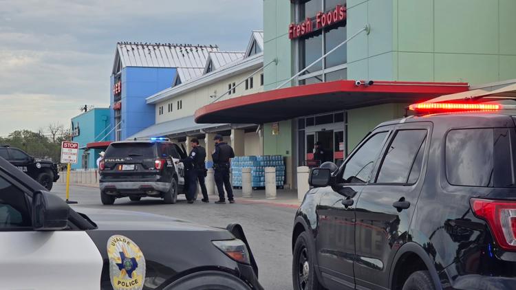 Officials: Weapon fired inside Uvalde H-E-B stemmed from family dispute — WFAA (Dallas-Fort Worth), Venice Community news