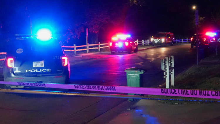 Body found in Lady Bird Lake, Austin police say — KENS 5 (San Antonio), Venice Community news