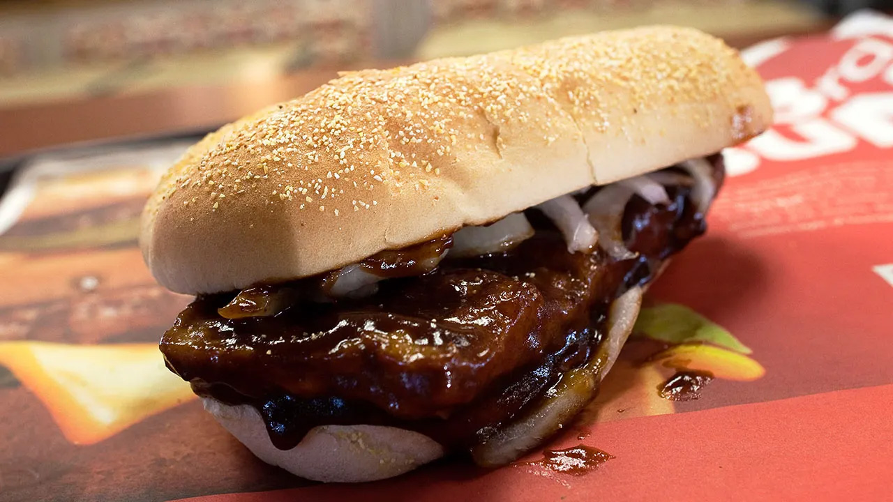 McDonald's dealt legal setback as judge allows McRib meat lawsuit to proceed — Venice Community news