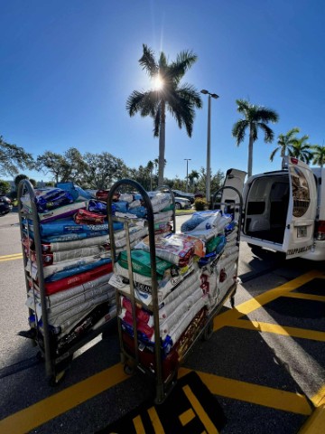 SeaMonkey Apparel Fill the Van Pet Donation Drive Expands Across Manatee and Sarasota This October — The Suncoast Post, Venice Dining news